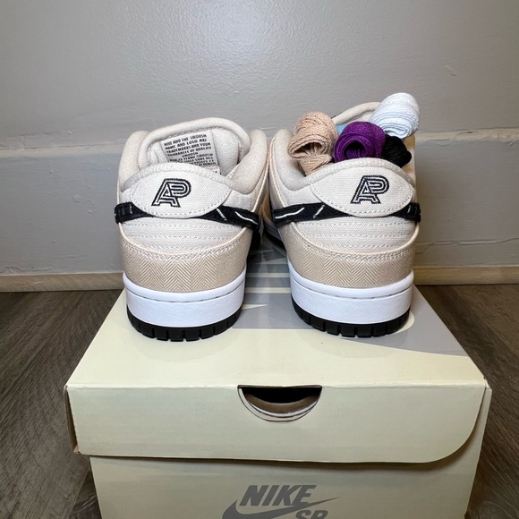 Nike Albino & Preto x Dunk Low SB “Jit-Jitsu” - Picture 3 of 9